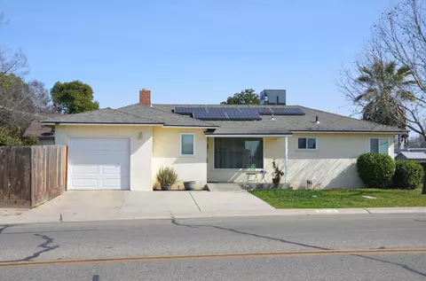 720 S Burke St, Visalia, CA 93292