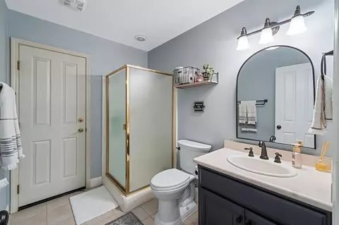 240 E Parkview Ave, Visalia, CA 93277 photo 47