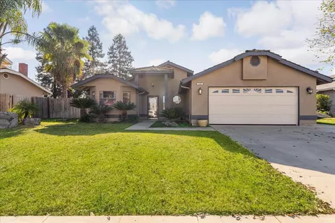 1287 E Fairview Ave, Tulare, CA 93274 photo 2