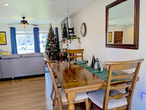 330 E Seeger Ct, Visalia, CA 93277 photo 17