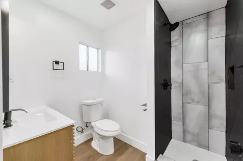 804 E Myrtle St, Hanford, CA 93230 photo 18