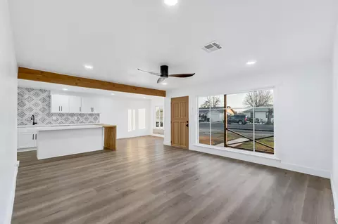 804 E Myrtle St, Hanford, CA 93230 photo 5
