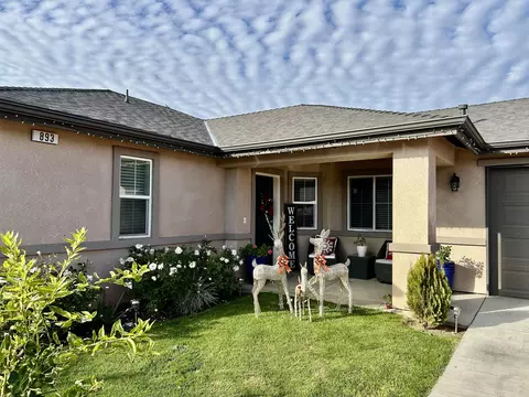 893 N Elderwood St, Porterville, CA 93257