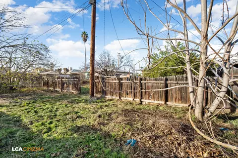 8413 Hall Rd, Lamont, CA 93241 photo 23