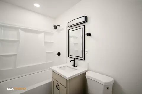 8413 Hall Rd, Lamont, CA 93241 photo 14