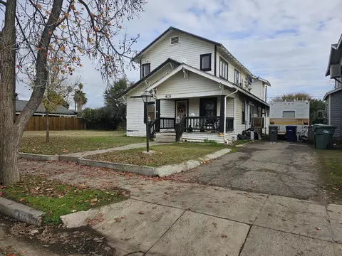 416 N Bellah Ave, Lindsay, CA 93247