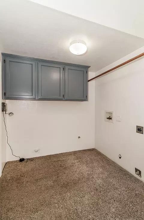 1429 W Iris Ave, Visalia, CA 93277 photo 37