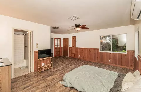 1429 W Iris Ave, Visalia, CA 93277 photo 18