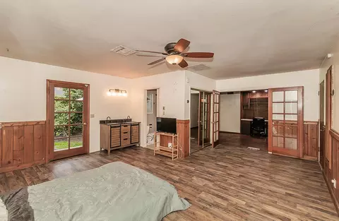 1429 W Iris Ave, Visalia, CA 93277 photo 17