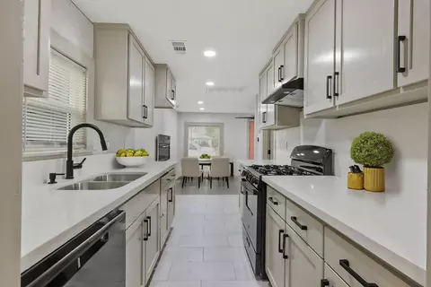 125 Toomey St, Lemoore, CA 93245 photo 9
