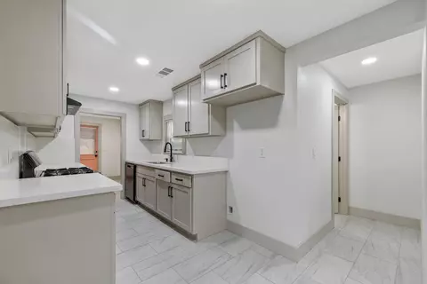 125 Toomey St, Lemoore, CA 93245 photo 8