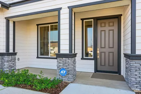 Exterior - 314 Windsor St, Exeter, CA 93221 photo 2 of 5
