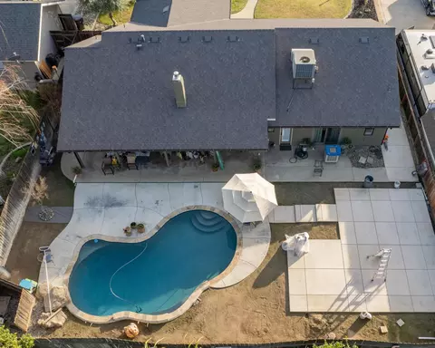 2734 E Feemster Ave, Visalia, CA 93292 photo 8