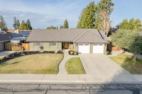 2734 E Feemster Ave, Visalia, CA 93292 photo 4