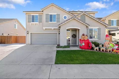 4415 W Oriole Ct, Visalia, CA 93291