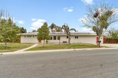 1264 W Slaughter Ave, Porterville, CA 93257