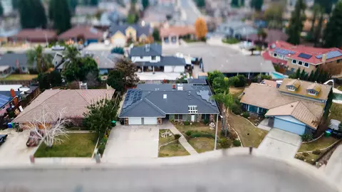 1475 W La Vida Ln, Porterville, CA 93257