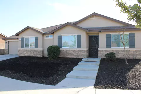 737 W Perez Ave, Visalia, CA 93291