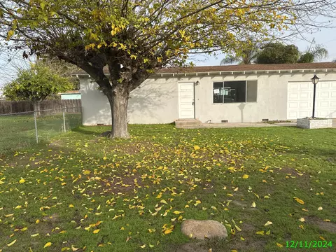 758 W Roby Ave, Porterville, CA 93257