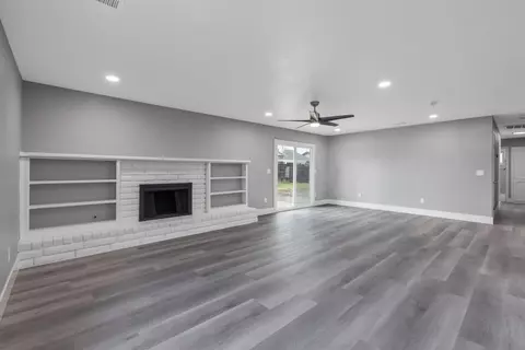 609 S Acacia Dr, Lemoore, CA 93245 photo 15