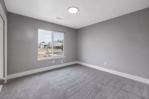 609 S Acacia Dr, Lemoore, CA 93245 photo 20