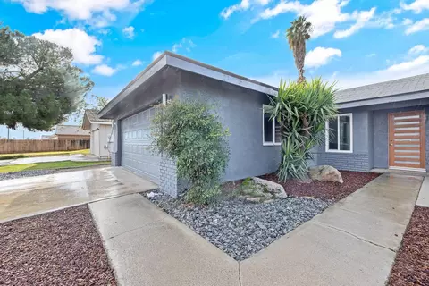 609 S Acacia Dr, Lemoore, CA 93245 photo 5