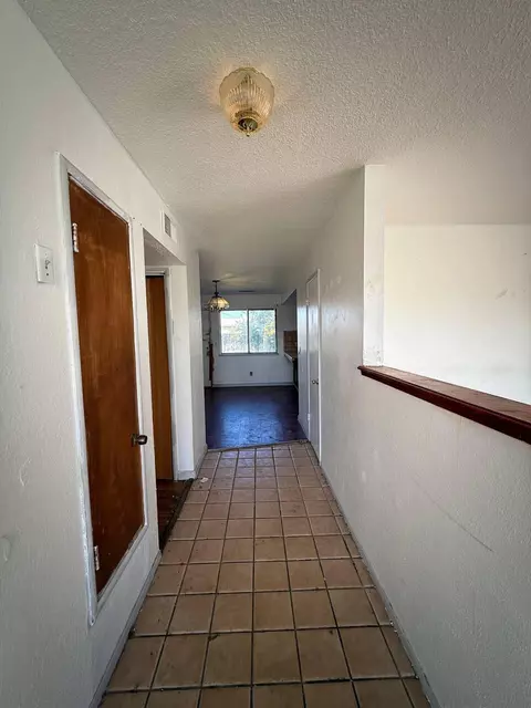 170 W Spring Ln, Lemoore, CA 93245 photo 9