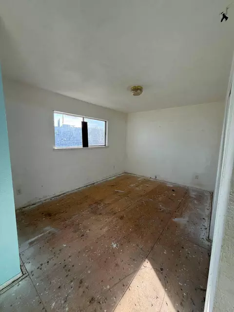 170 W Spring Ln, Lemoore, CA 93245 photo 12