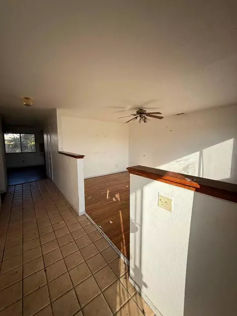 170 W Spring Ln, Lemoore, CA 93245 photo 5