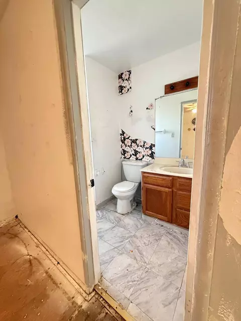 170 W Spring Ln, Lemoore, CA 93245 photo 15