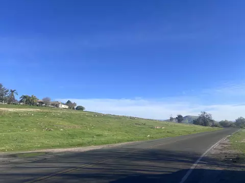 S Corona Dr Unit #19, Porterville, CA 93257