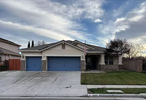 3005 Ryan Ave, Tulare, CA 93274