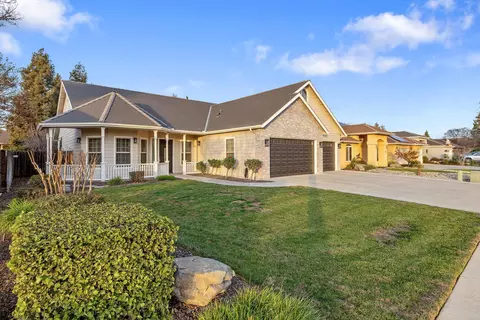 121 Atwood Ave, Exeter, CA 93221 photo 2