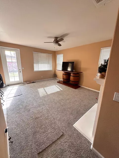 2364 Urdaneta Way, Merced, CA 95340 photo 5