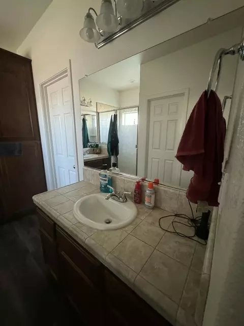 894 Maple Valley Way, Lindsay, CA 93247 photo 18