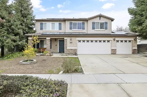 2822 W Sedona Ave, Visalia, CA 93291