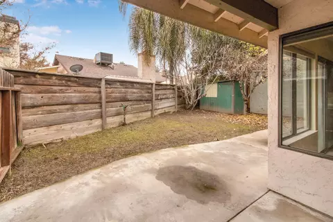 1925 E Vine Ave, Visalia, CA 93292 photo 27