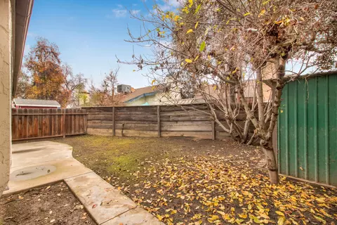 1925 E Vine Ave, Visalia, CA 93292 photo 28