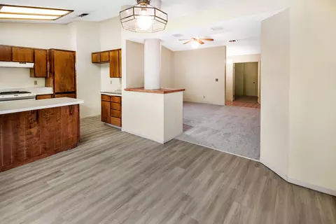 1925 E Vine Ave, Visalia, CA 93292 photo 11