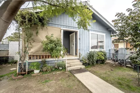 116 W Owens Ave, Tulare, CA 93274