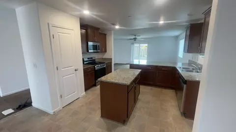 2224 Eldridge Ave, Tulare, CA 93274 photo 7