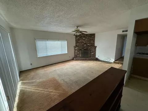 1963 E Ash Ave, Tulare, CA 93274 photo 7