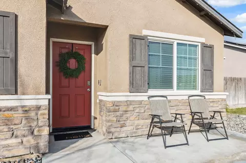 2124 Kern River Ave, Corcoran, CA 93212 photo 4