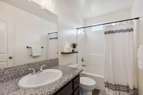 2124 Kern River Ave, Corcoran, CA 93212 photo 17