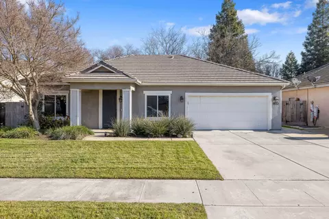 1932 Reisling St, Tulare, CA 93274
