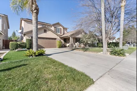 3831 S Watson St, Visalia, CA 93277