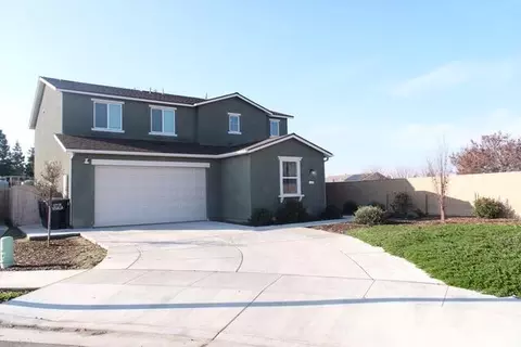 1603 E Copper Ct, Visalia, CA 93292
