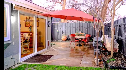 1525 E Vassar Dr, Visalia, CA 93292 photo 8