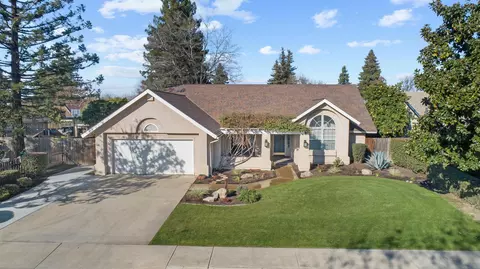 3136 W Orchard Ave, Visalia, CA 93277