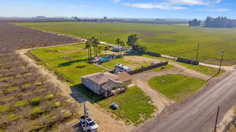 13479 16th Ave, Lemoore, CA 93245